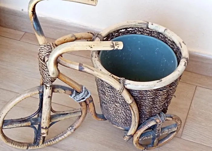 Ensan Ciprian Con Vistas Al Mar